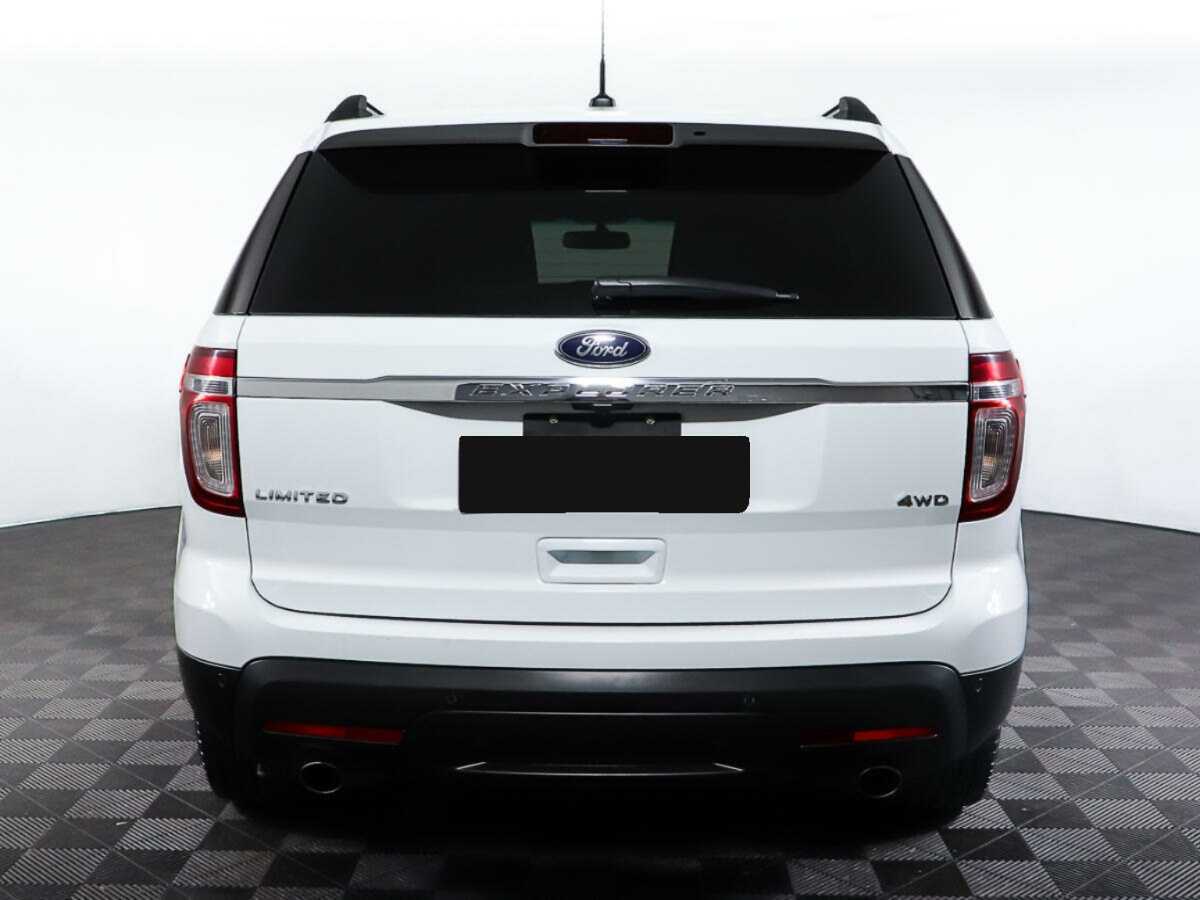 Ford Explorer 2013 года с пробегом. Фото: #5