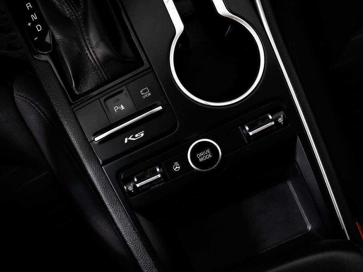 Kia K5 2020 года с пробегом. Фото: #9