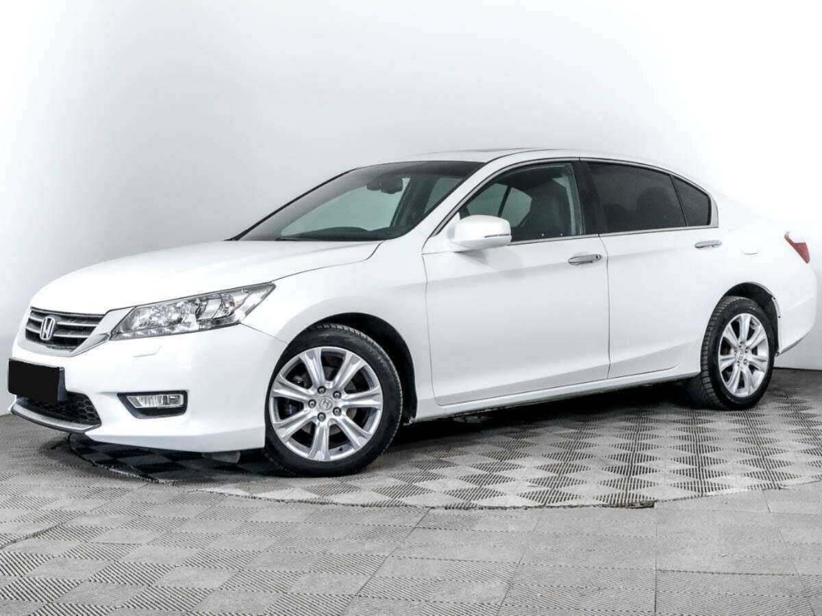 Honda Accord 2013 года с пробегом. Посмотреть фото