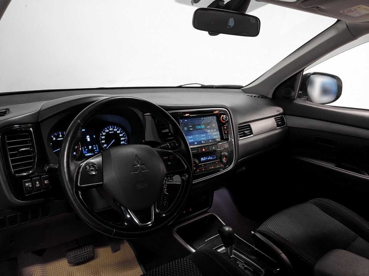 Mitsubishi Outlander 2017 года с пробегом. Фото: #17