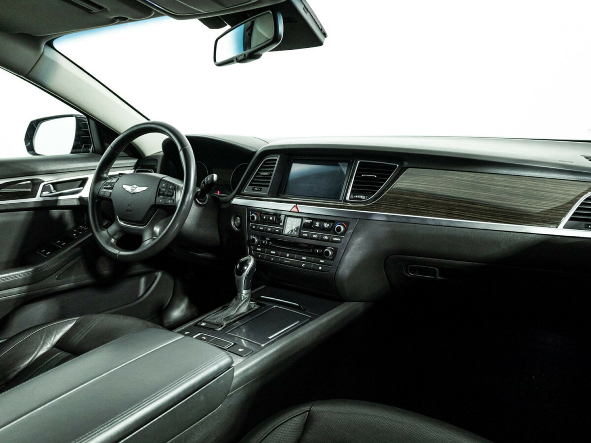 Hyundai Genesis 2015 года с пробегом. Фото: #6