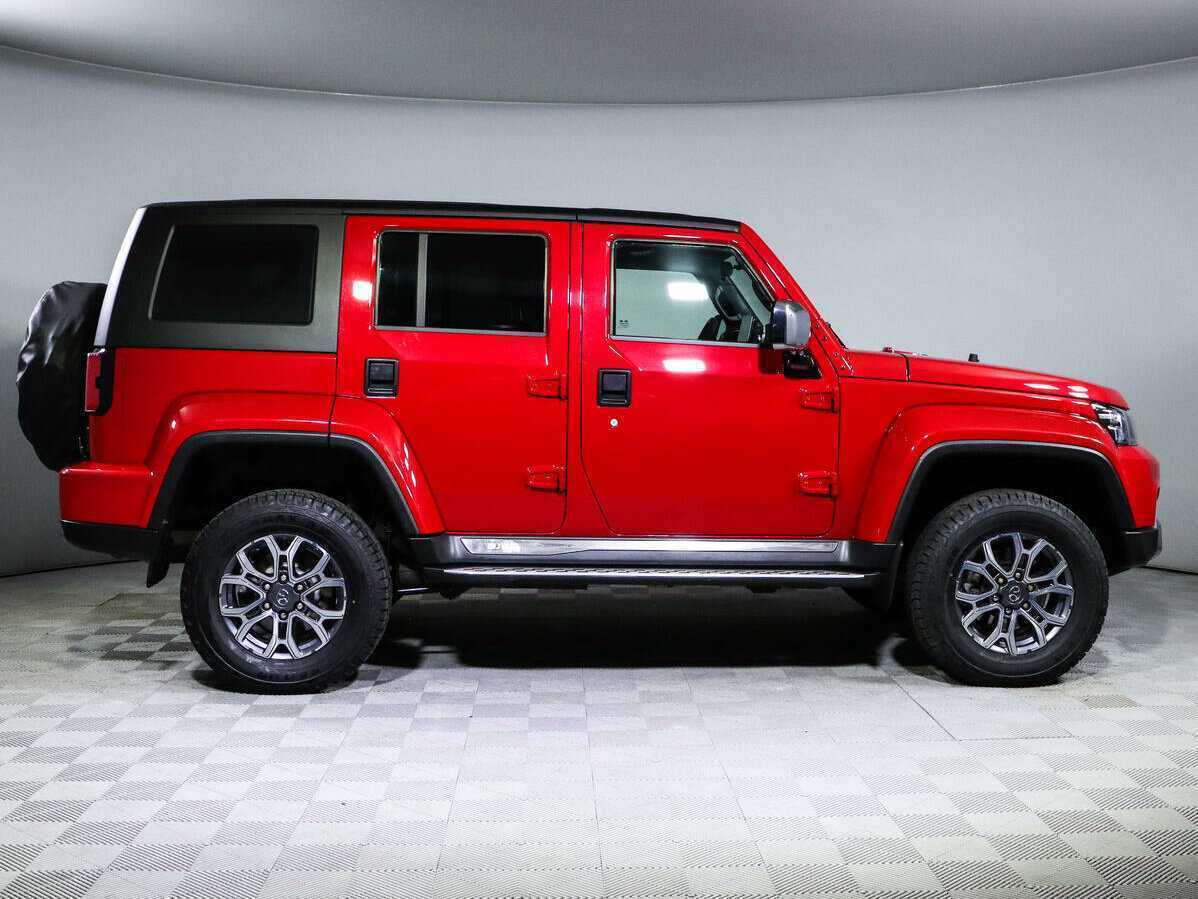 BAIC BJ40 2023 года с пробегом. Фото: #3