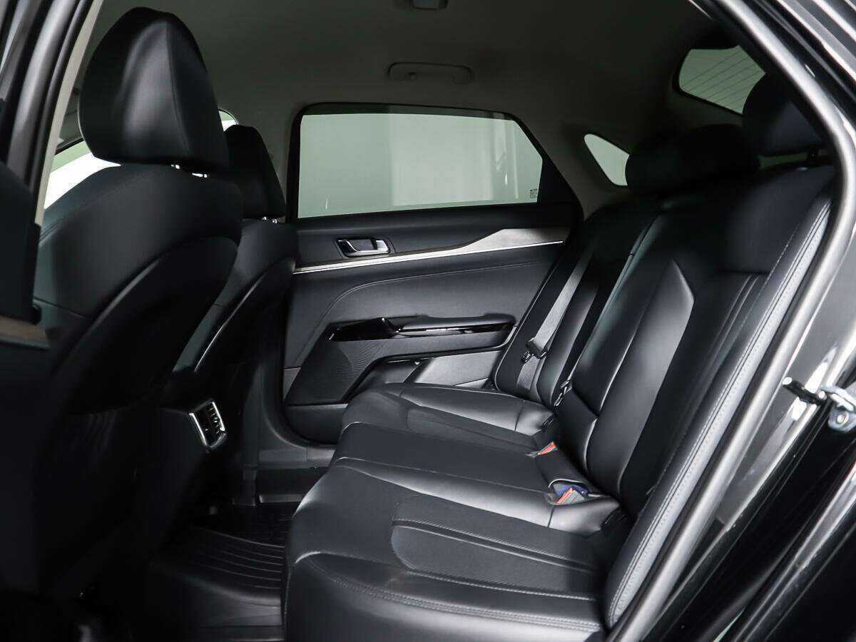 Kia K5 2020 года с пробегом. Фото: #9