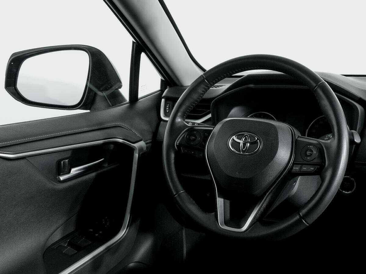 Toyota RAV4 2020 года с пробегом. Фото: #14