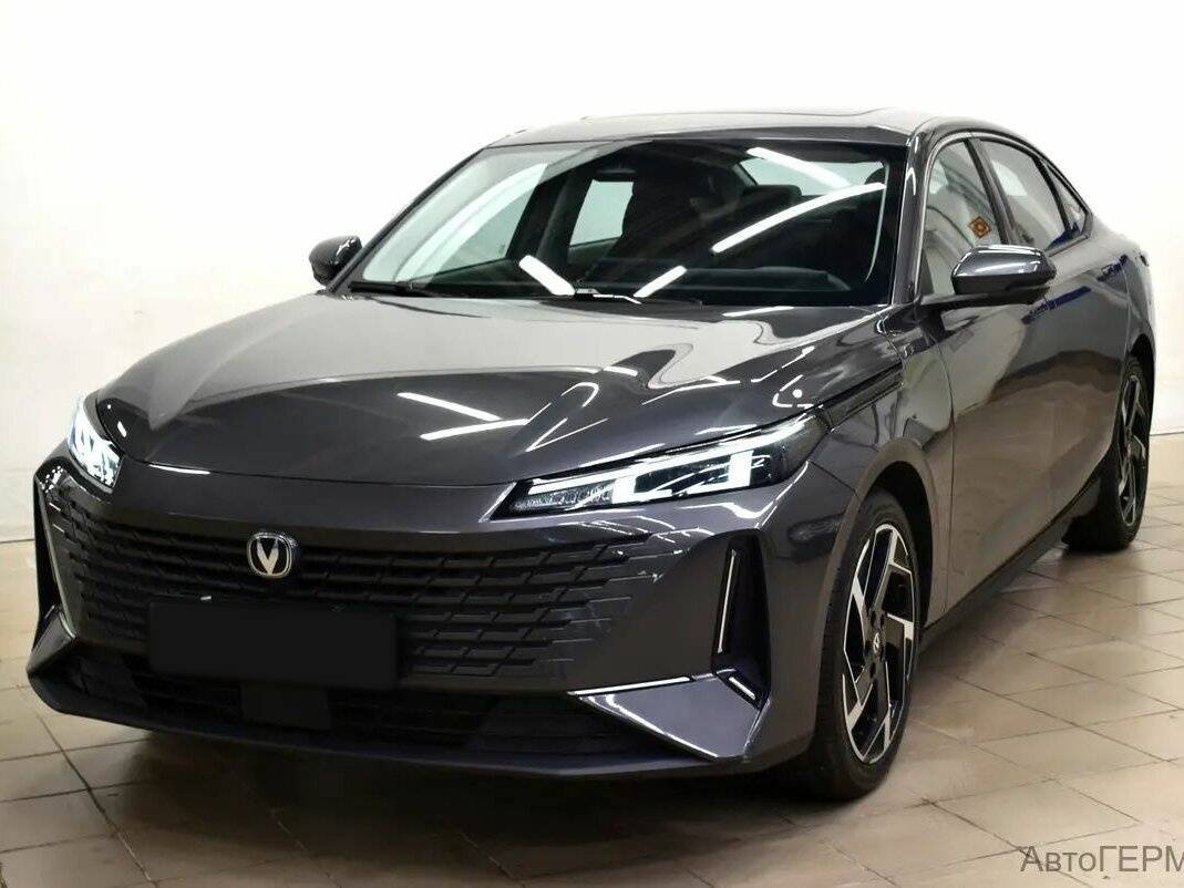 Changan Lamore 2023 года с пробегом. Посмотреть фото