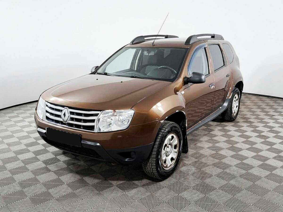 Renault Duster 2012 года с пробегом. Посмотреть фото