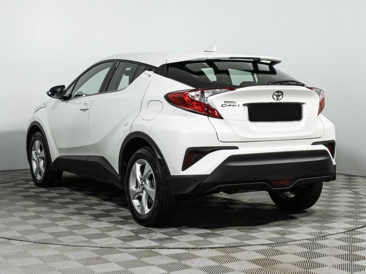 Toyota C-HR 2018 года с пробегом. Фото: #6