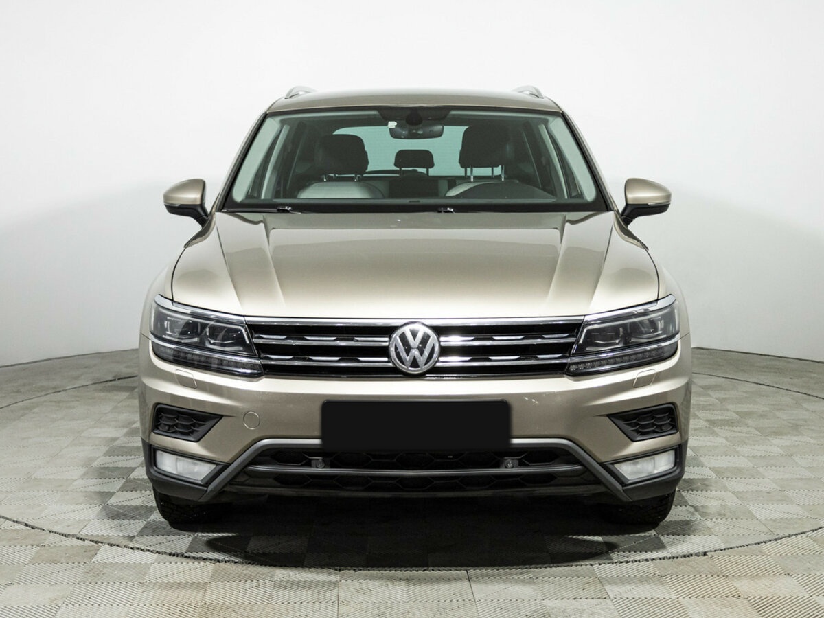 Volkswagen Tiguan 2017 года с пробегом. Фото: #1