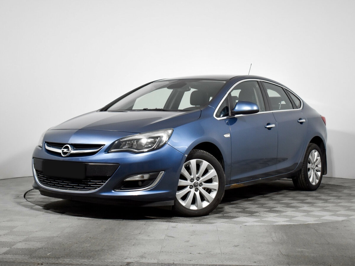 Opel Astra 2013 года с пробегом. Фото: #0