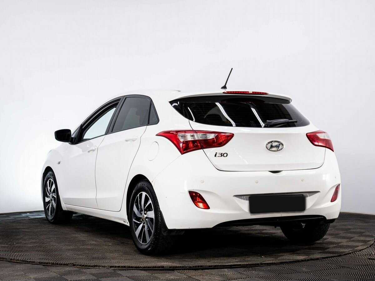 Hyundai i30 2013 года с пробегом. Фото: #3