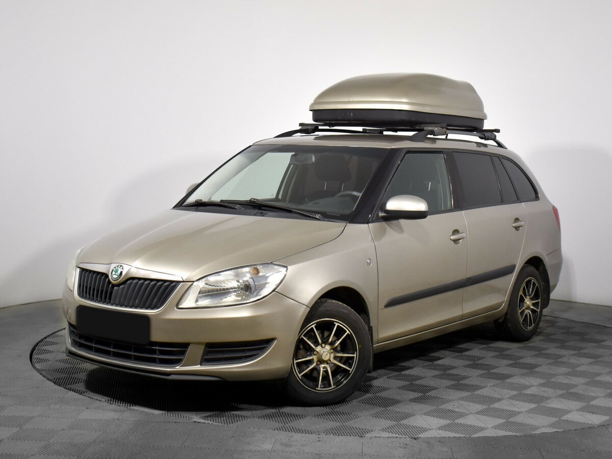 Skoda Fabia 2012 года с пробегом. Посмотреть фото