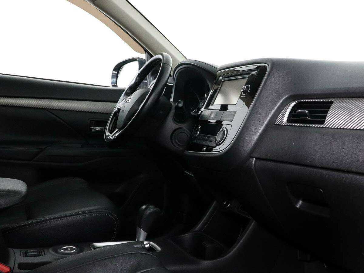 Mitsubishi Outlander 2015 года с пробегом. Фото: #6