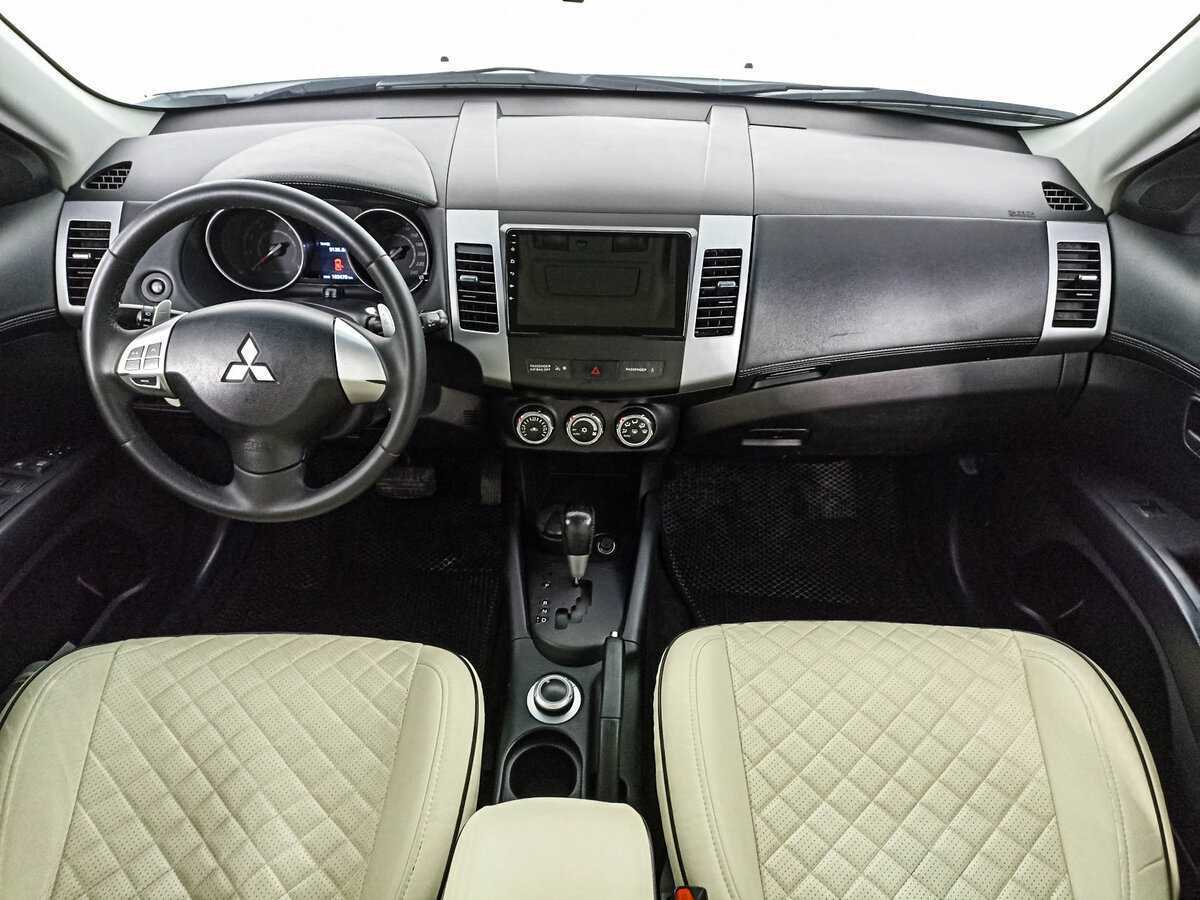 Mitsubishi Outlander 2012 года с пробегом. Фото: #13