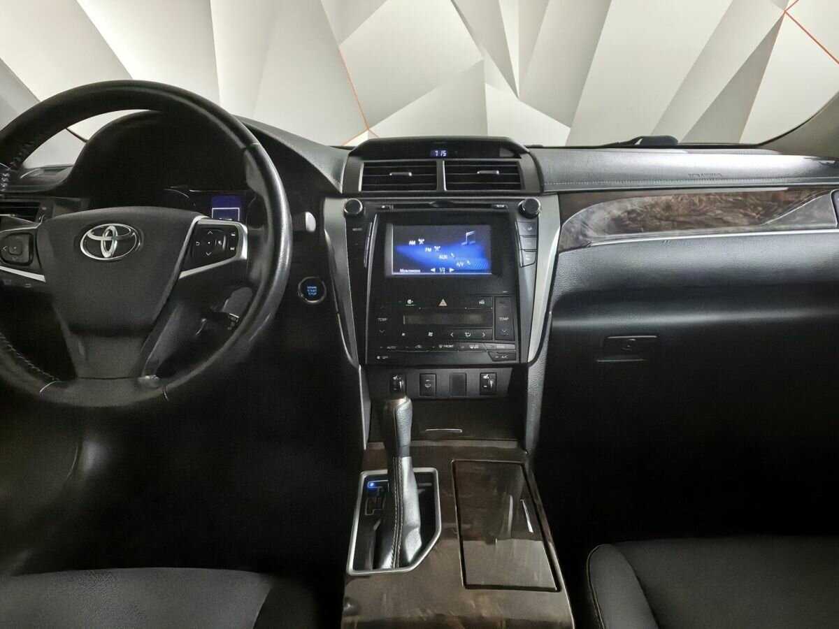 Toyota Camry 2015 года с пробегом. Фото: #10