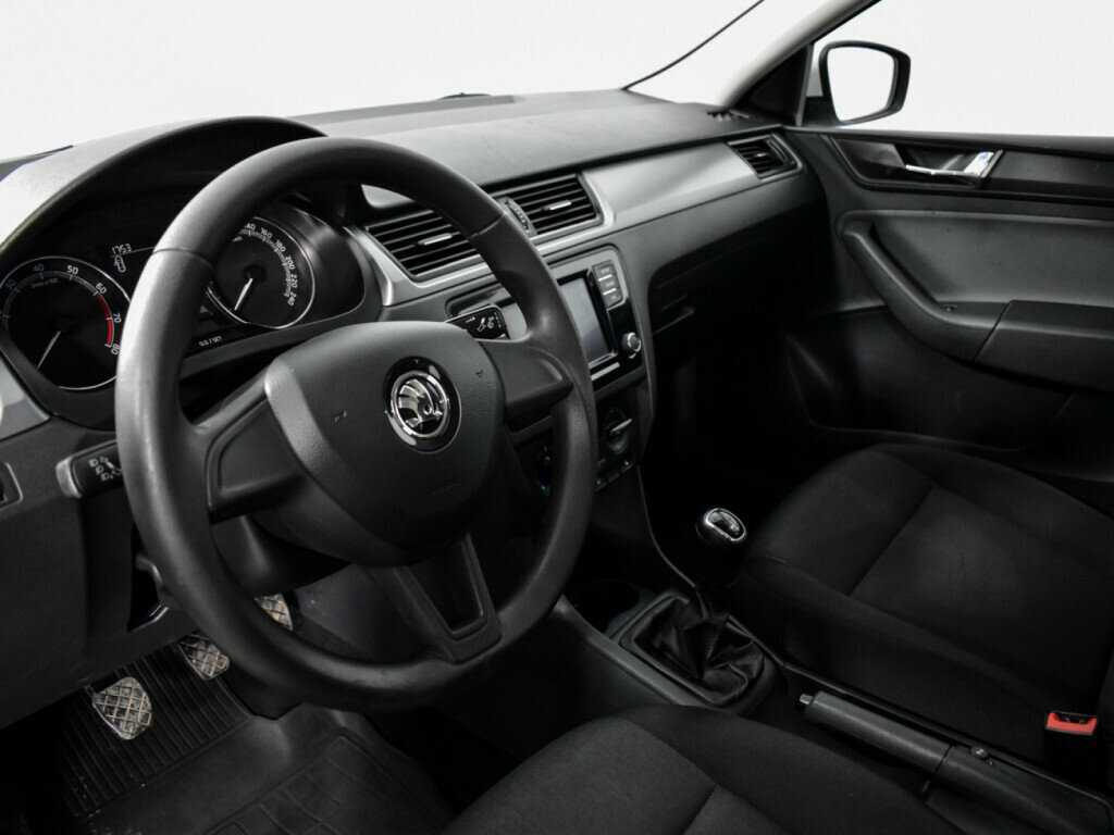 Skoda Rapid 2018 года с пробегом. Фото: #8