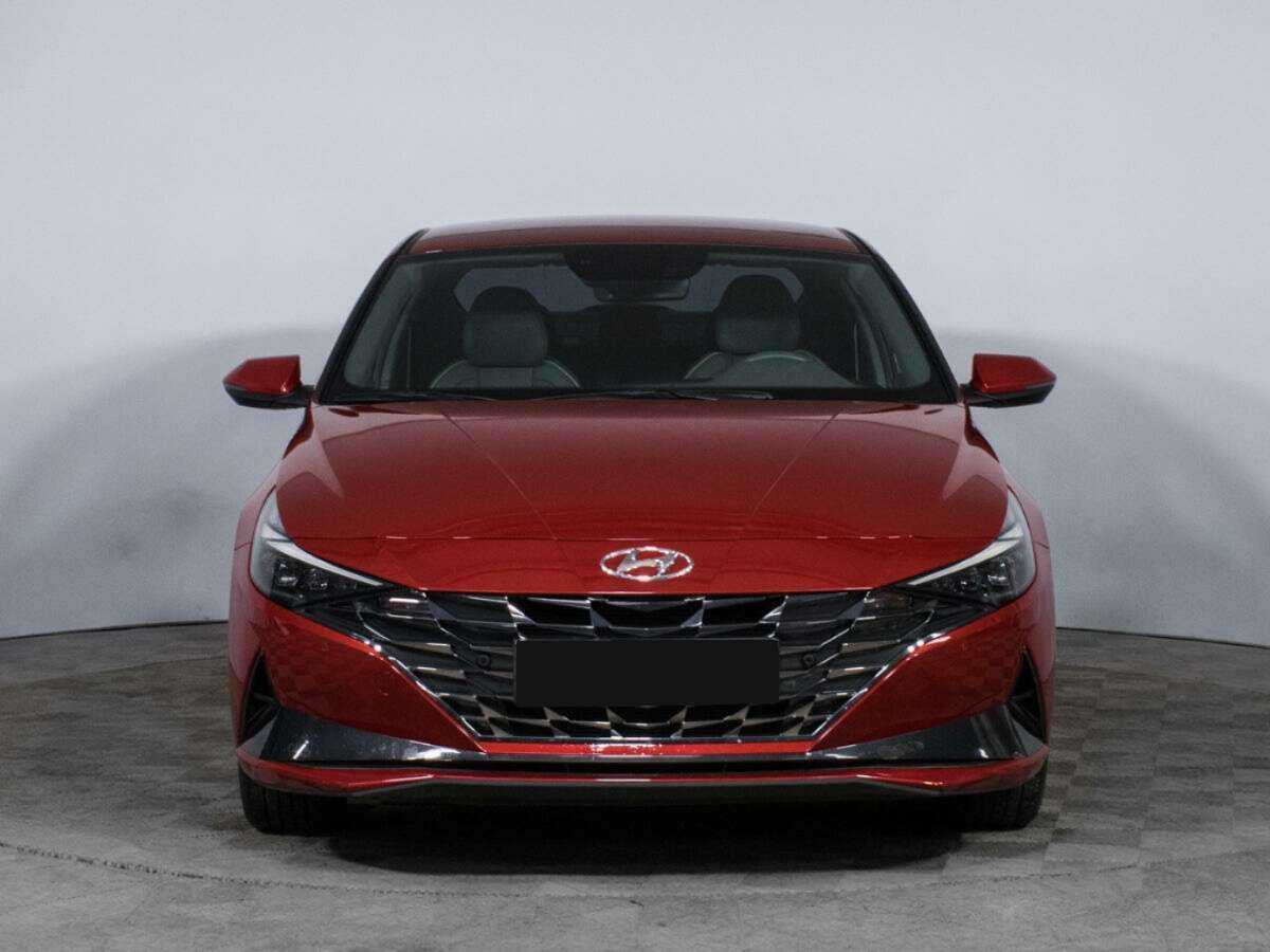 Hyundai Elantra 2021 года с пробегом. Фото: #1