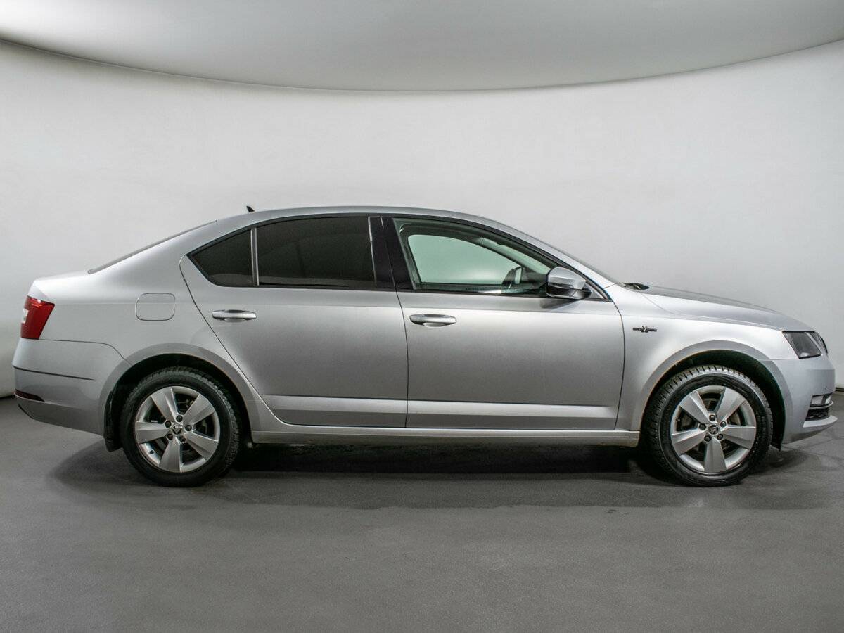 Skoda Octavia 2018 года с пробегом. Фото: #3