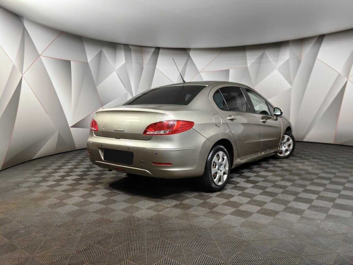Peugeot 408 2014 года с пробегом. Фото: #1