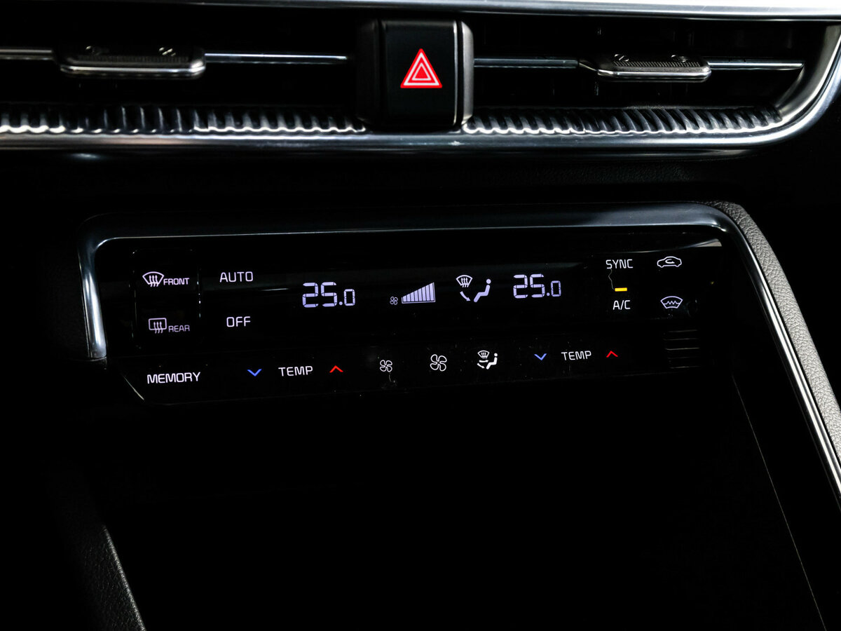 Kia K5 2020 года с пробегом. Фото: #13