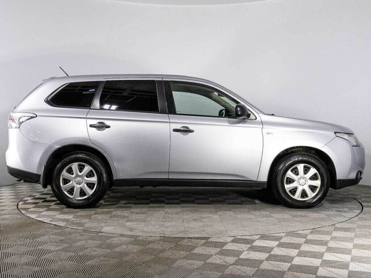 Mitsubishi Outlander 2014 года с пробегом. Фото: #3