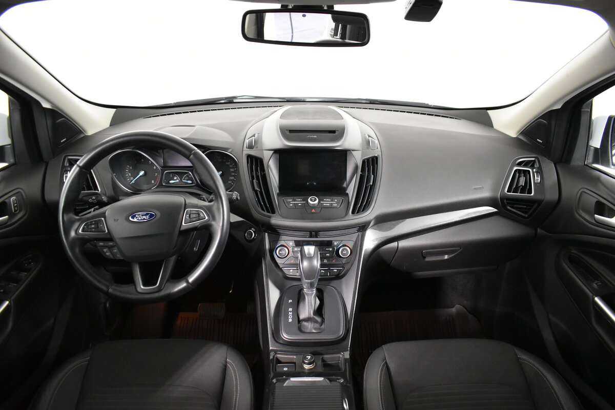 Ford Kuga 2017 года с пробегом. Фото: #9