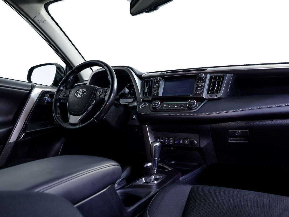 Toyota RAV4 2019 года с пробегом. Фото: #7