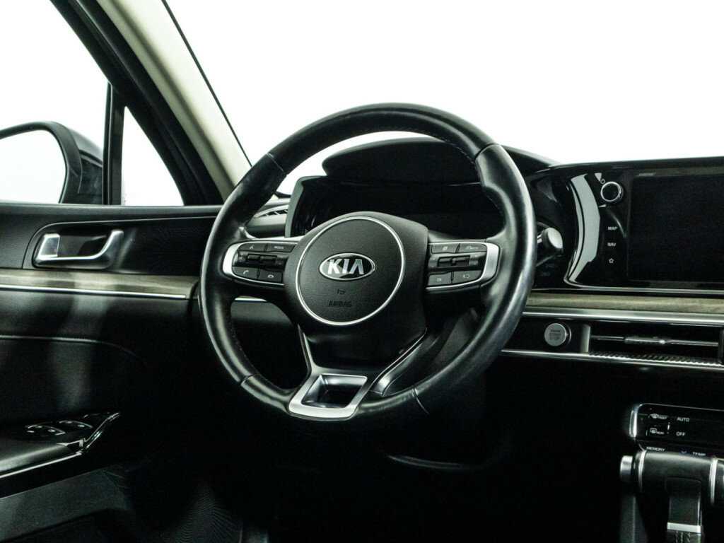 Kia K5 2021 года с пробегом. Фото: #14