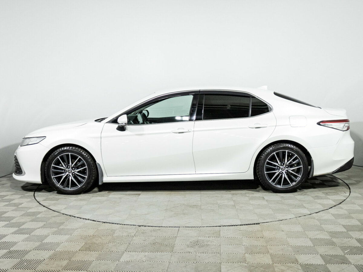 Toyota Camry 2021 года с пробегом. Фото: #7