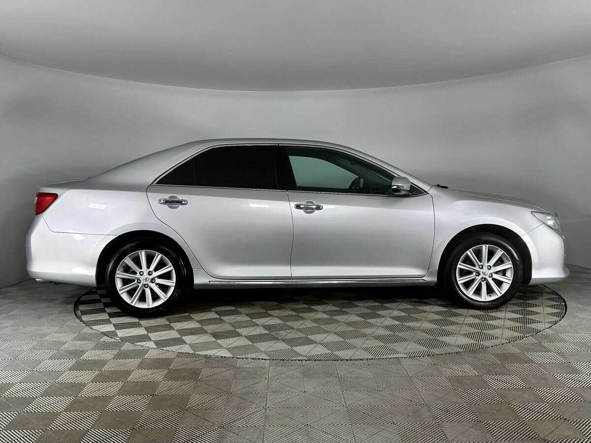 Toyota Camry 2014 года с пробегом. Фото: #4