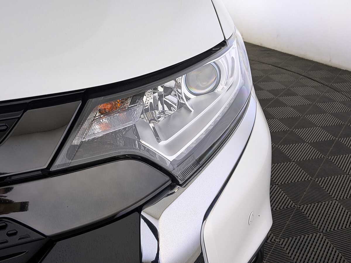 Mitsubishi Outlander 2022 года с пробегом. Фото: #10
