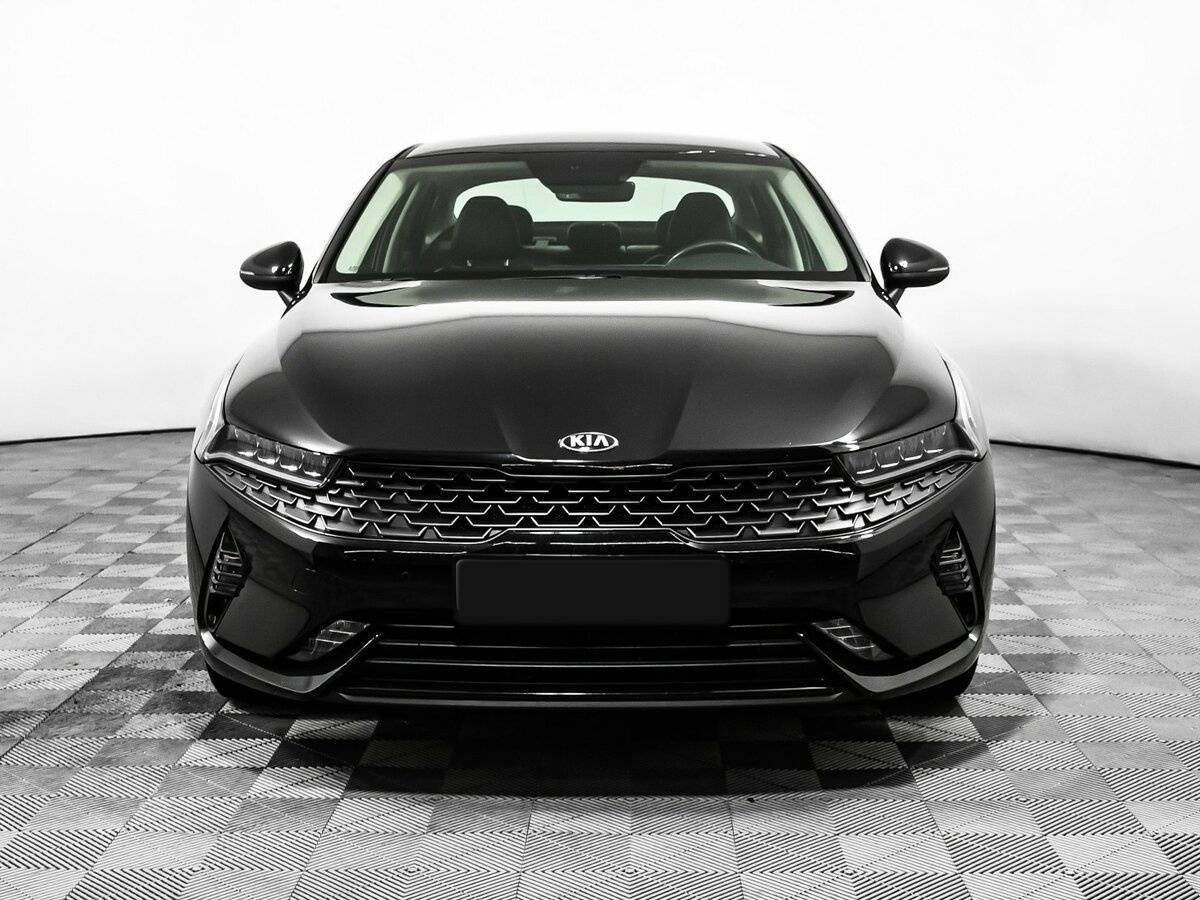 Kia K5 2021 года с пробегом. Фото: #1