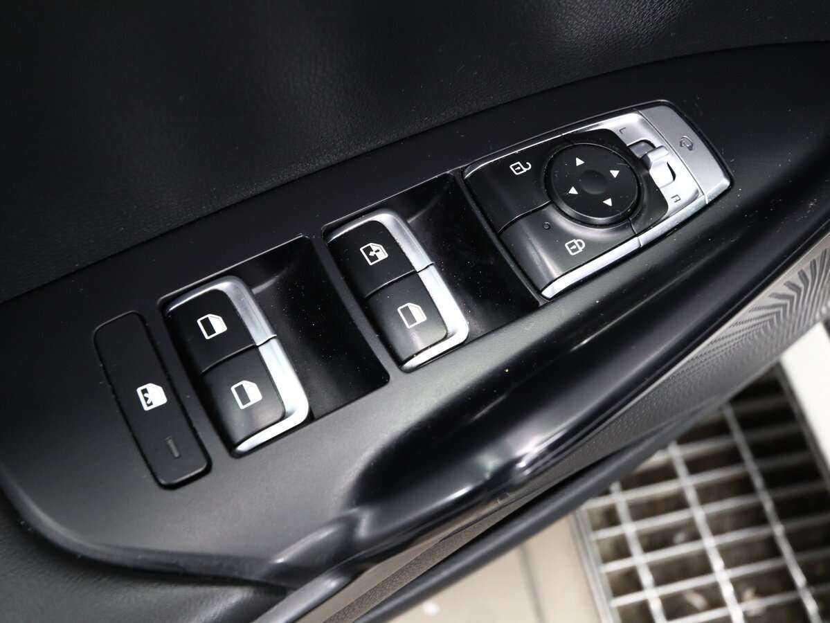 Kia K5 2021 года с пробегом. Фото: #7