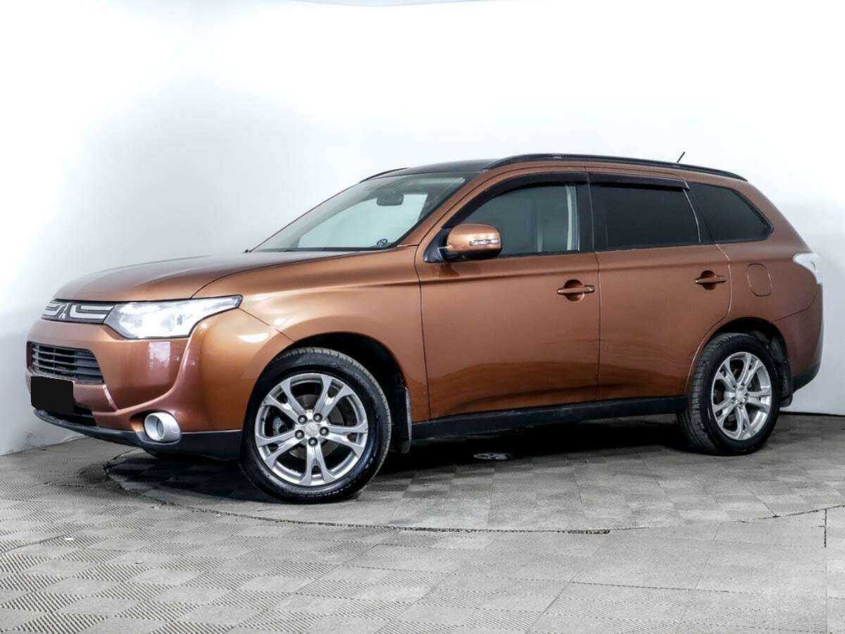 Mitsubishi Outlander 2012 года с пробегом. Посмотреть фото