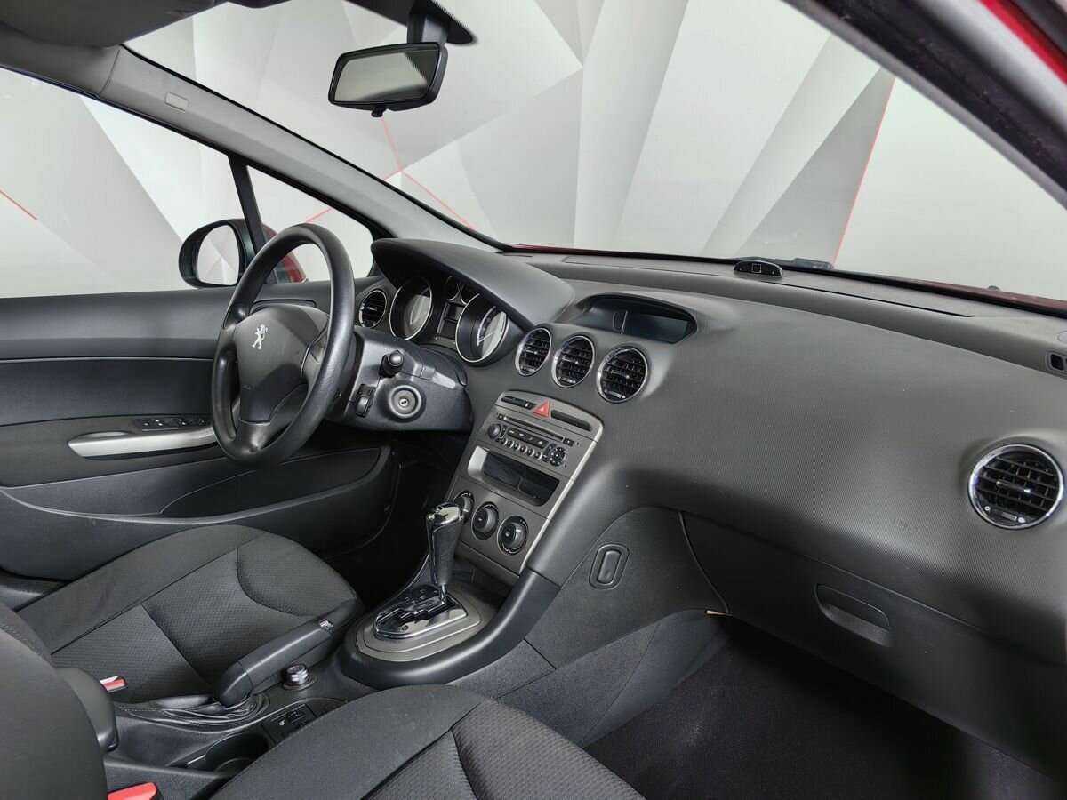 Peugeot 408 2013 года с пробегом. Фото: #8