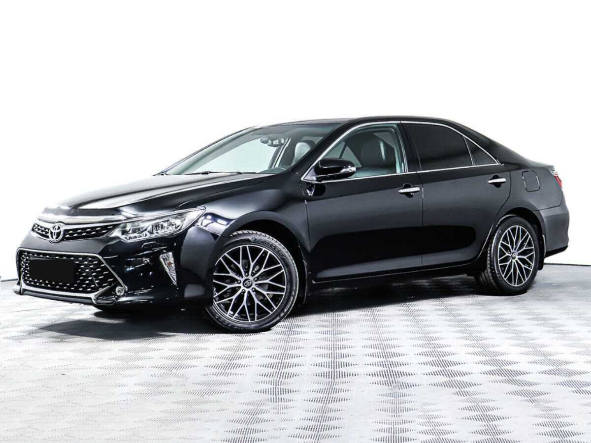 Toyota Camry 2017 года с пробегом. Посмотреть фото