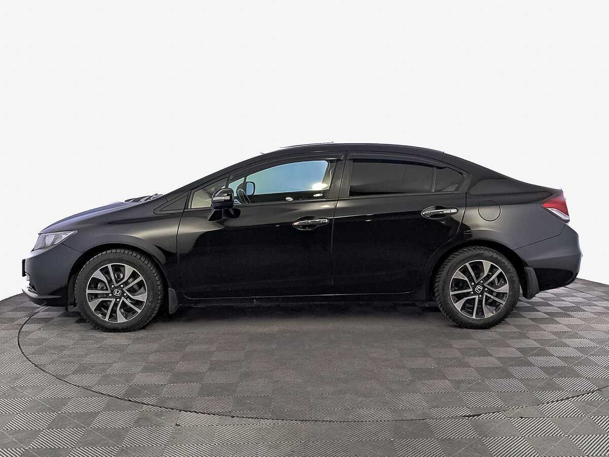 Honda Civic 2013 года с пробегом. Фото: #7