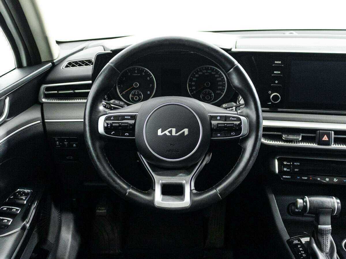 Kia K5 2022 года с пробегом. Фото: #19