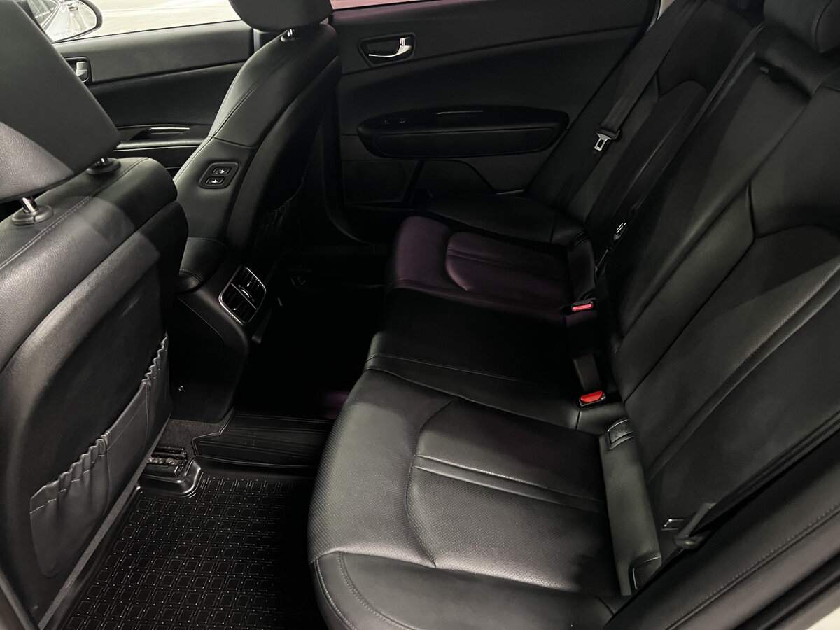 Kia K5 2017 года с пробегом. Фото: #11