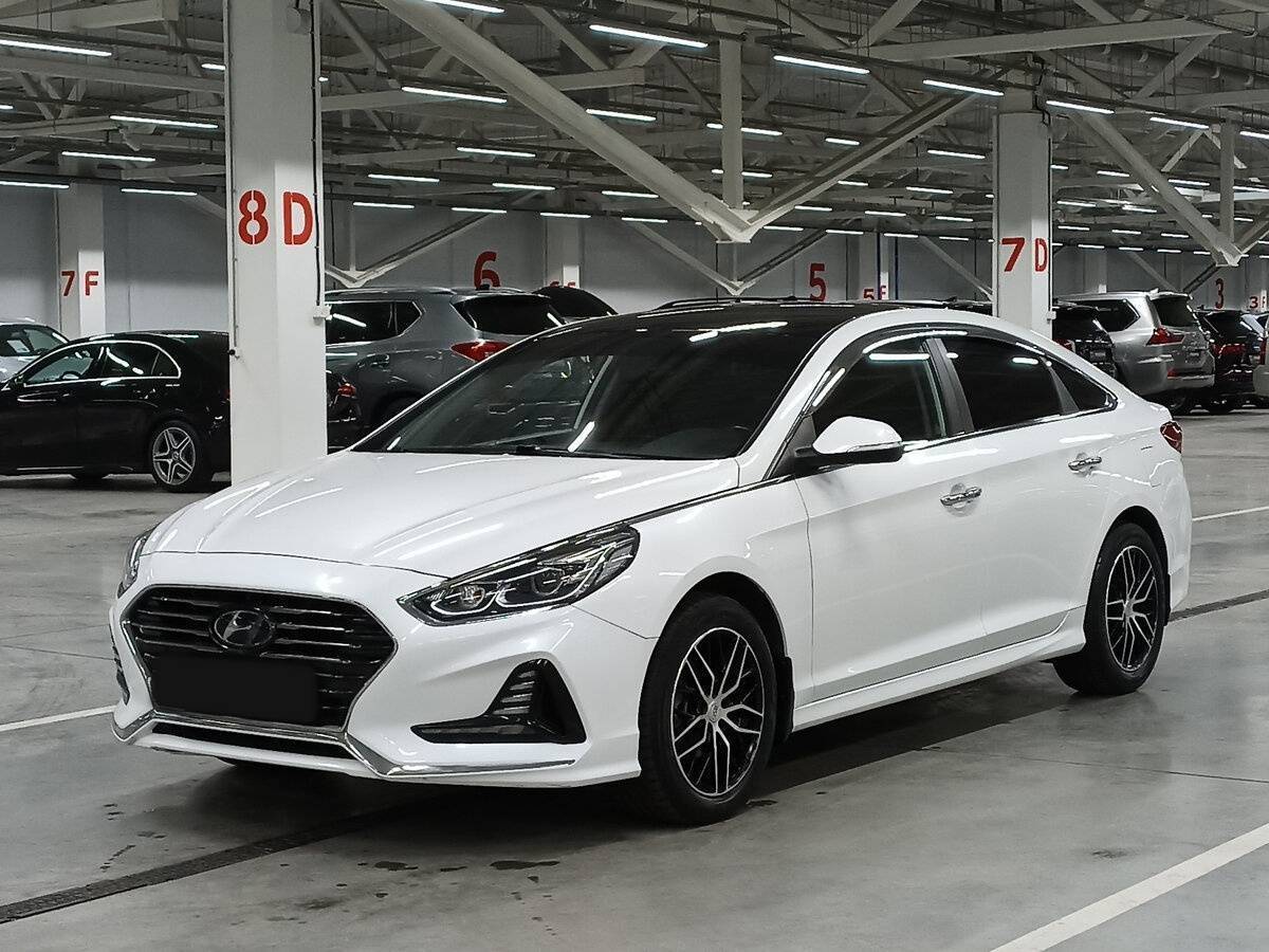 Hyundai Sonata 2017 года с пробегом. Посмотреть фото