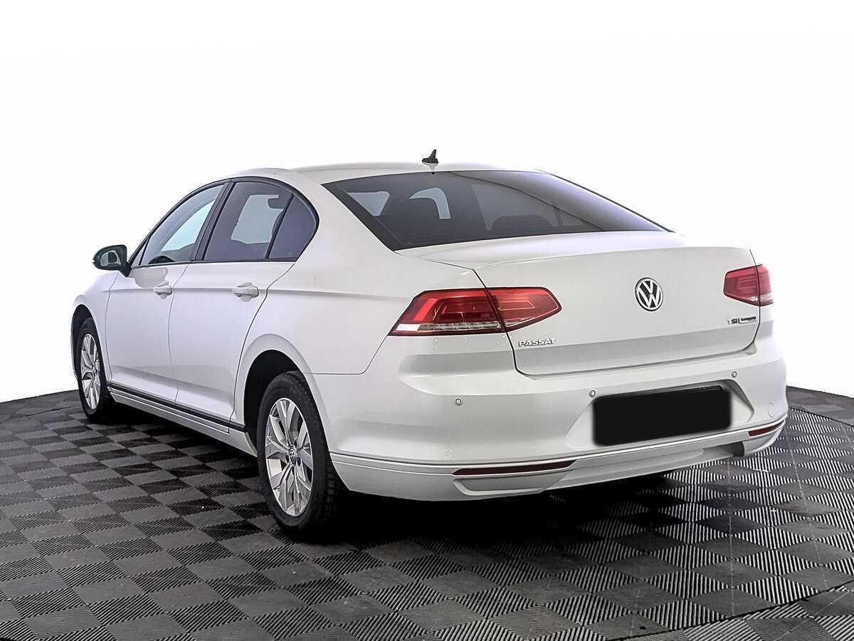 Volkswagen Passat 2017 года с пробегом. Фото: #6