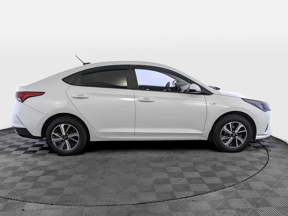 Hyundai Solaris 2020 года с пробегом. Фото: #3