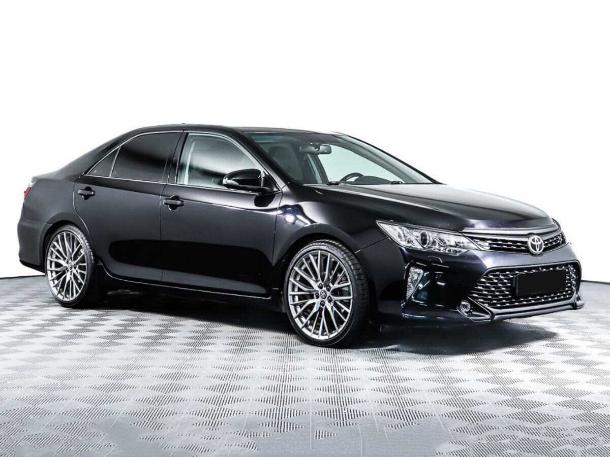 Toyota Camry 2017 года с пробегом. Фото: #2