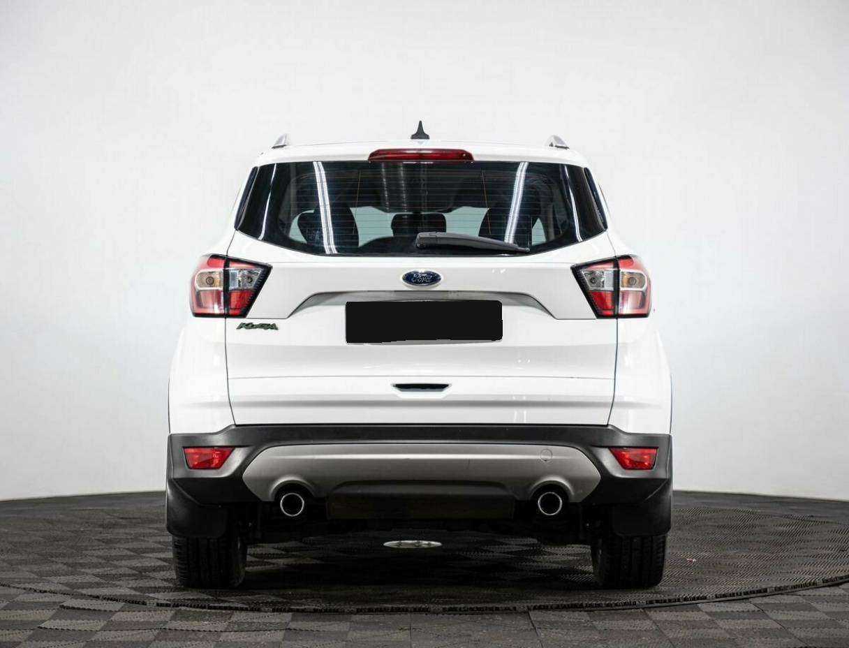 Ford Kuga 2017 года с пробегом. Фото: #4