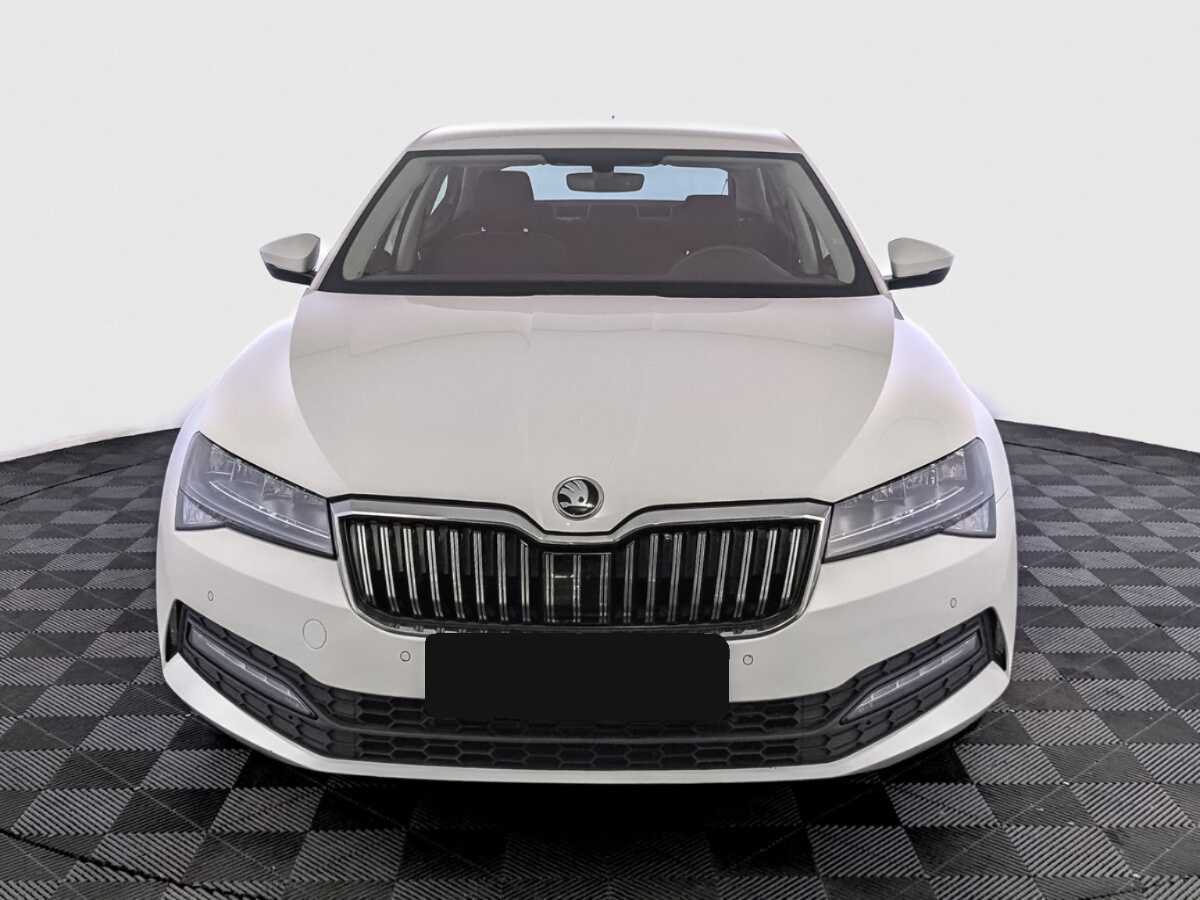 Skoda Superb 2021 года с пробегом. Фото: #1