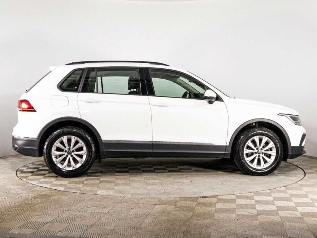 Volkswagen Tiguan 2021 года с пробегом. Фото: #3