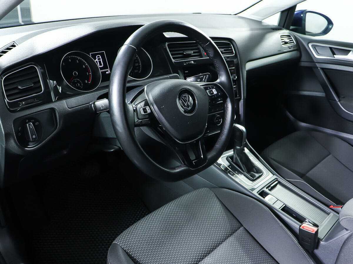 Volkswagen Golf 2018 года с пробегом. Фото: #13