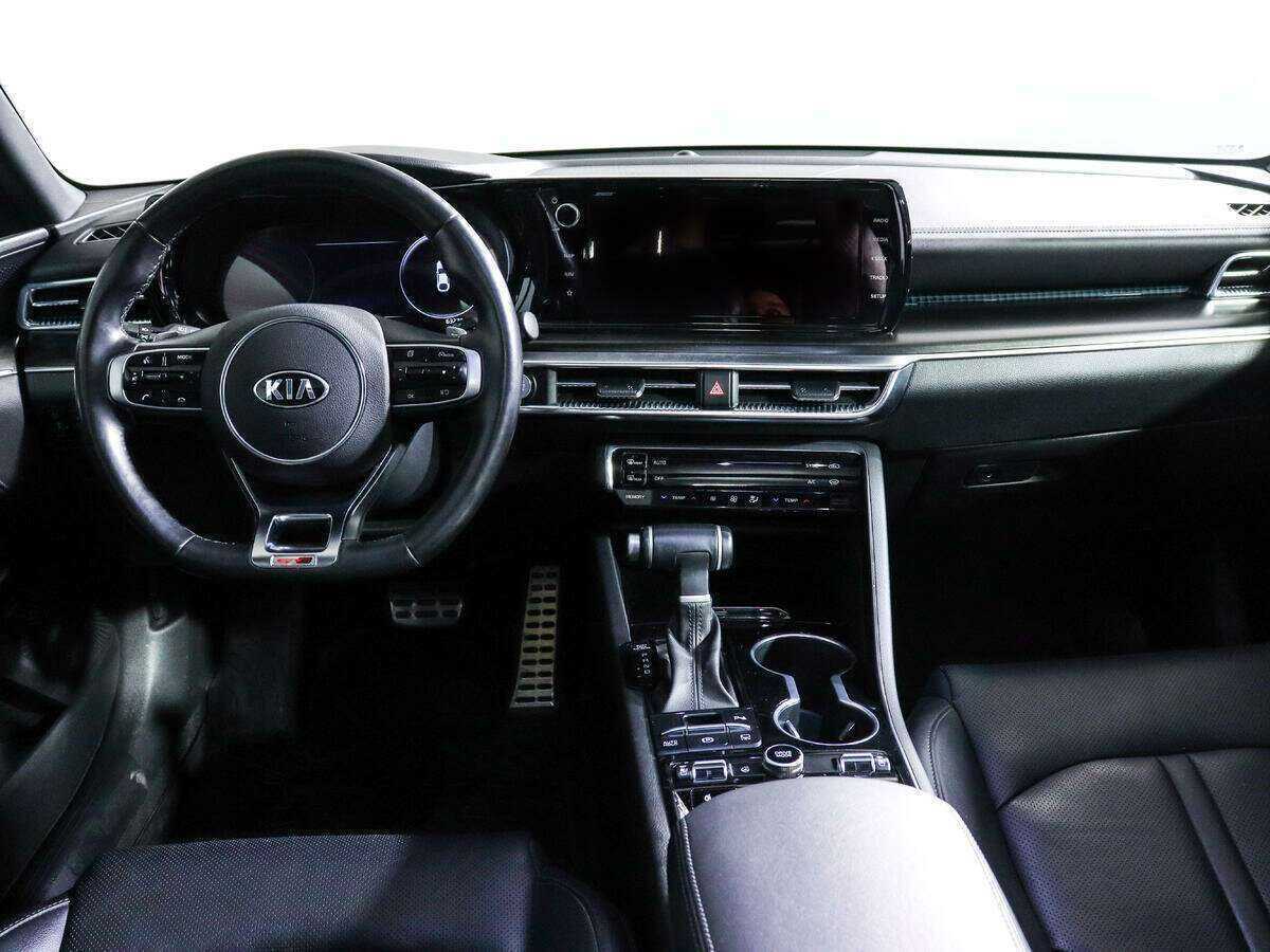 Kia K5 2020 года с пробегом. Фото: #11