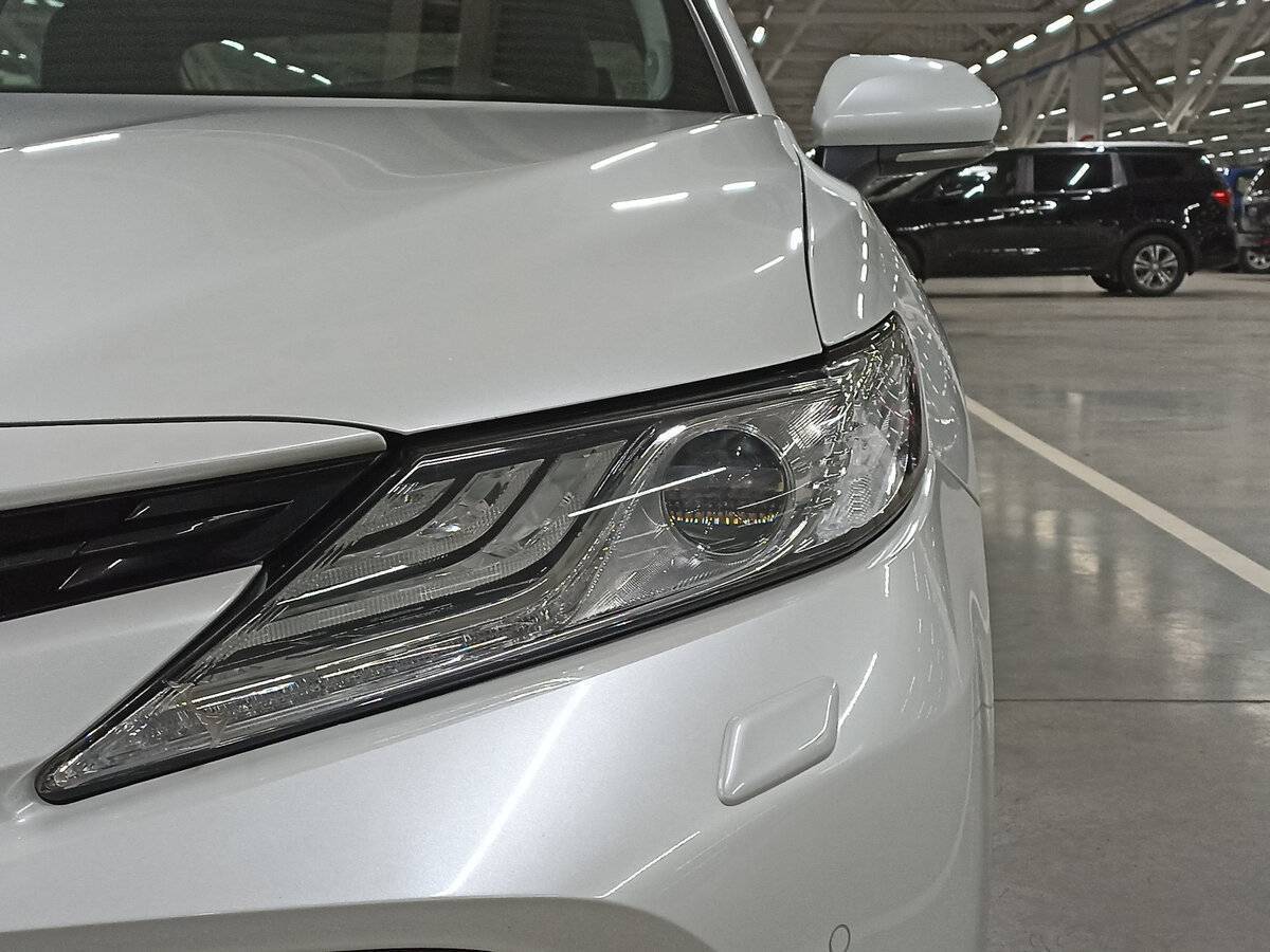 Toyota Camry 2019 года с пробегом. Фото: #16