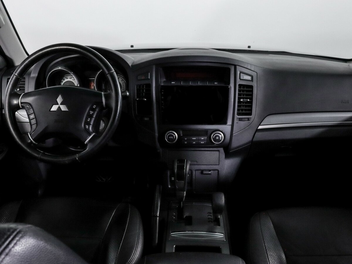 Mitsubishi Pajero 2012 года с пробегом. Фото: #9