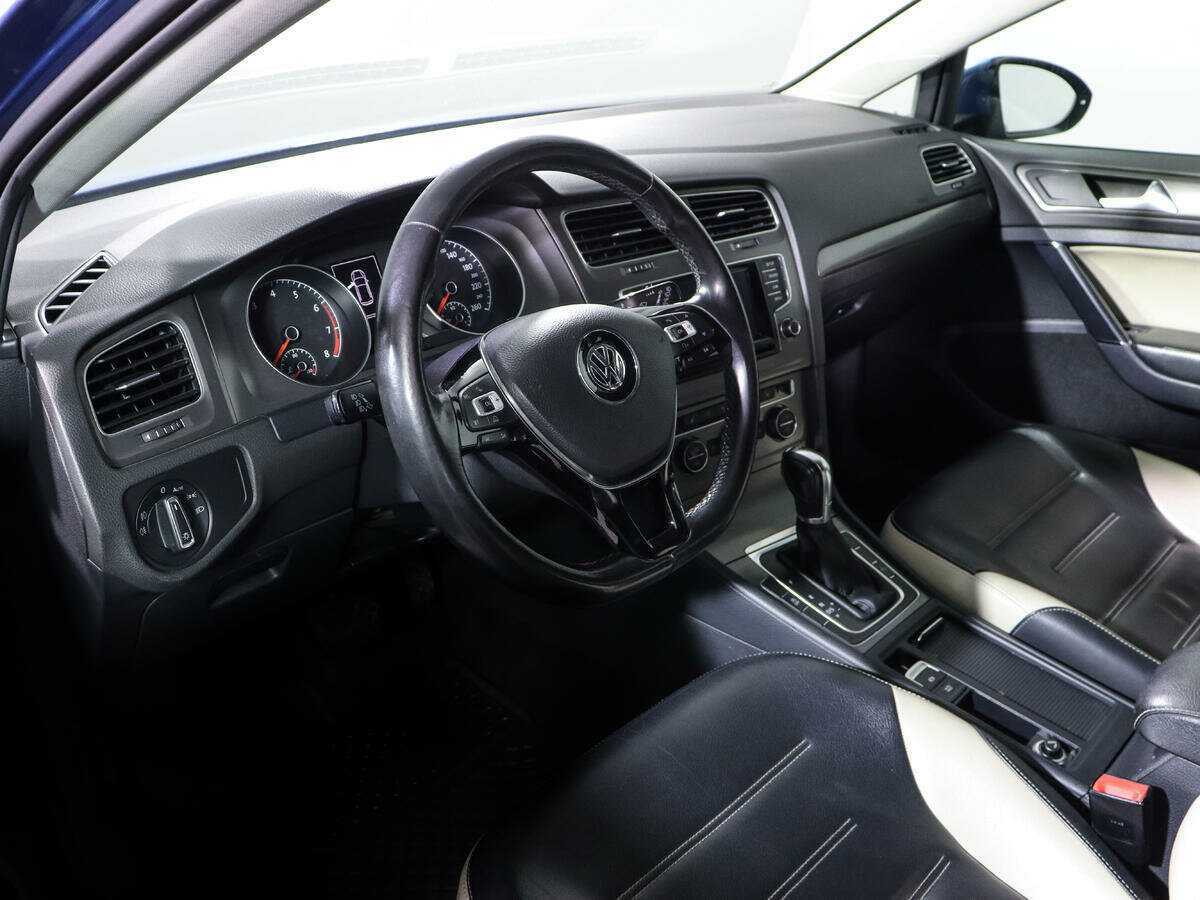 Volkswagen Golf 2013 года с пробегом. Фото: #13